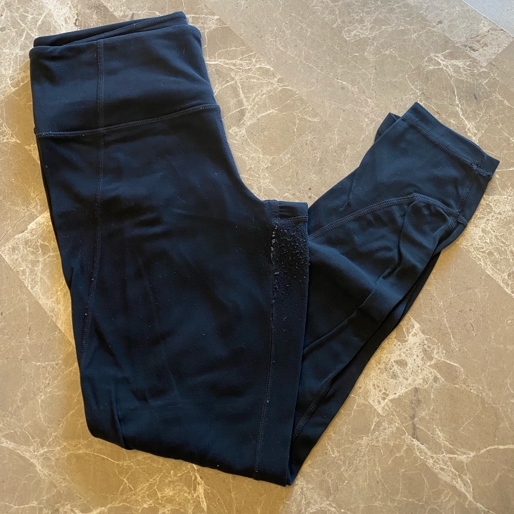 Athleta salutation 7/8 length leggings